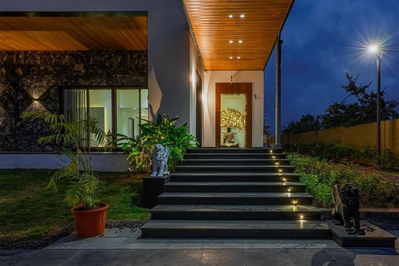 Le Bon Horizon: Hillside Elegance with Pool and Gazebo near Sula Villa Nashik Exterior photo