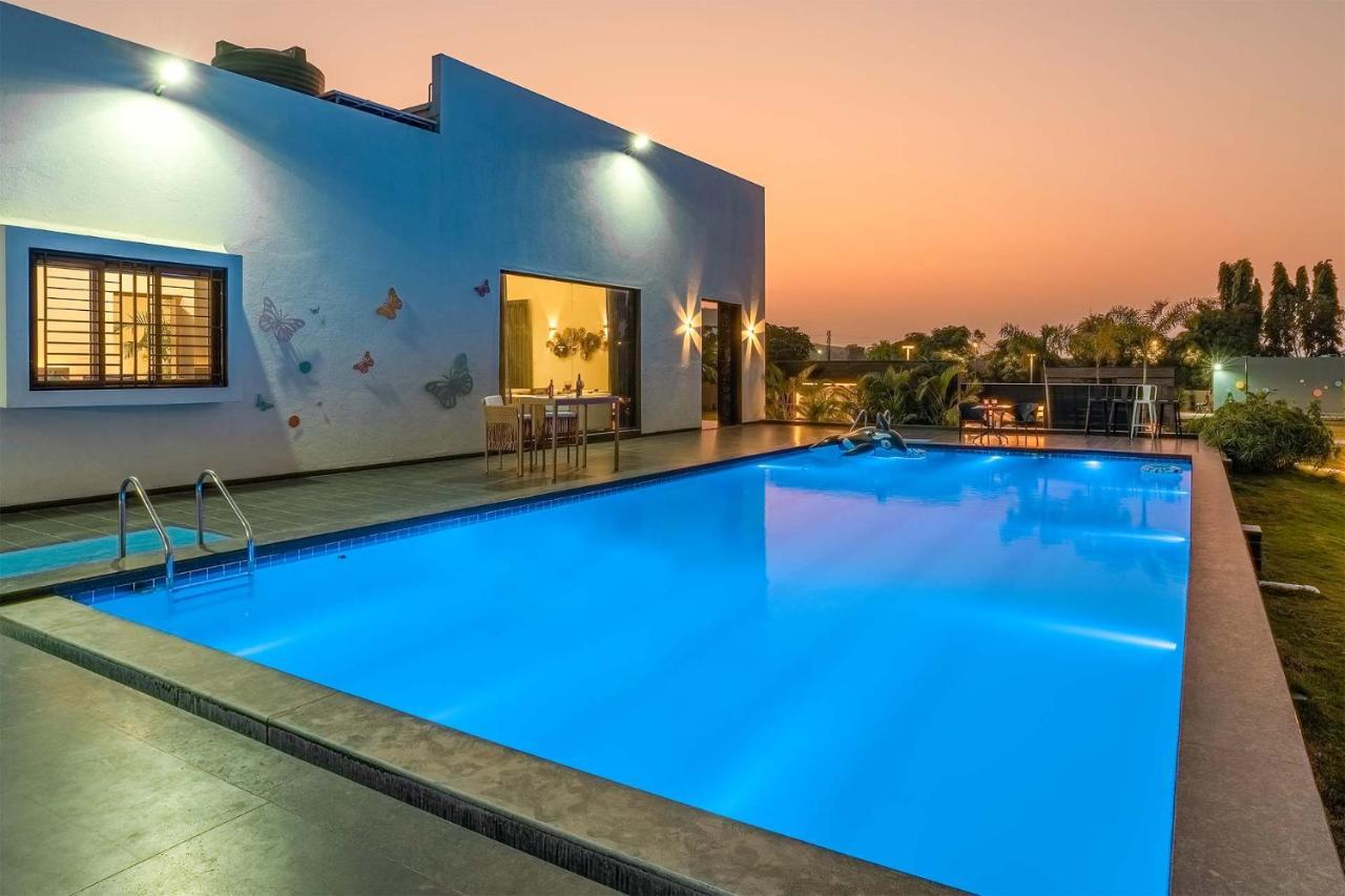 Le Bon Horizon: Hillside Elegance with Pool and Gazebo near Sula Villa Nashik Exterior photo
